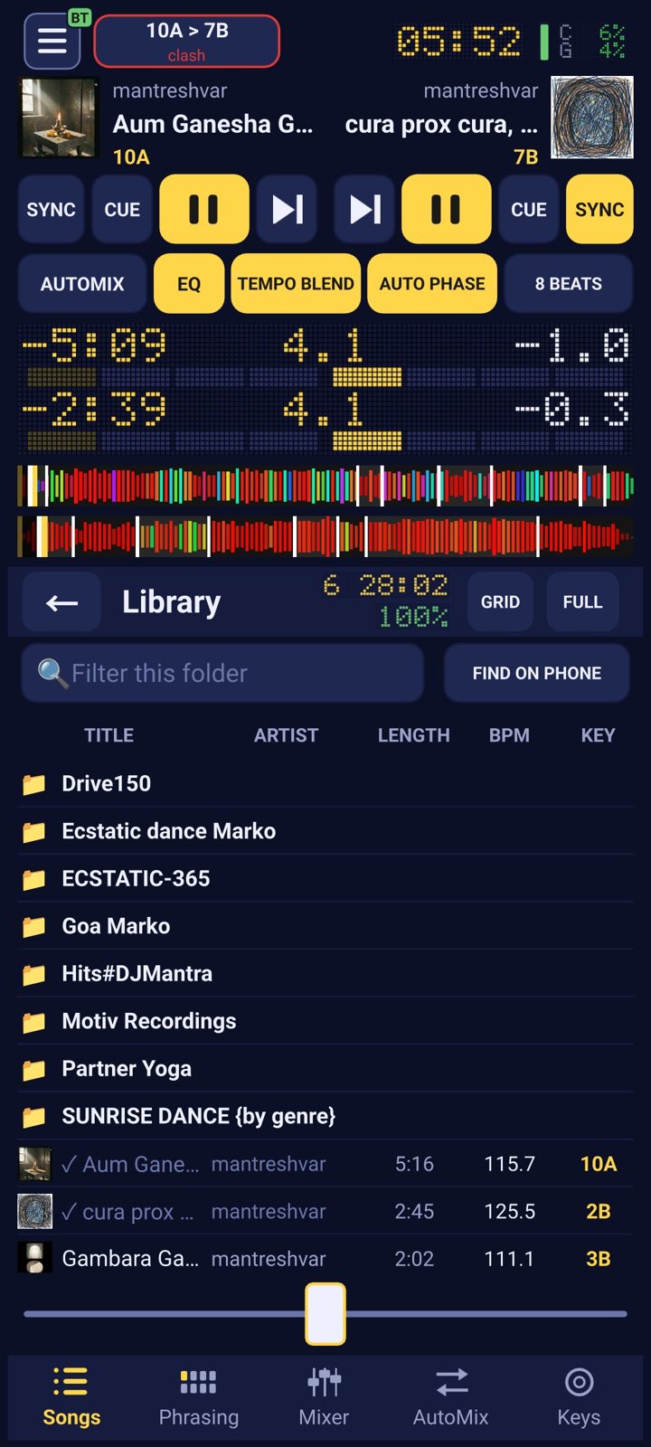 Two songs playing, their keys in the top bar